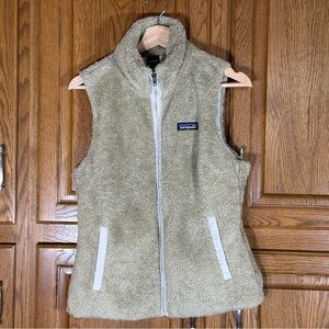 Patagonia Fleece Vest in Tan